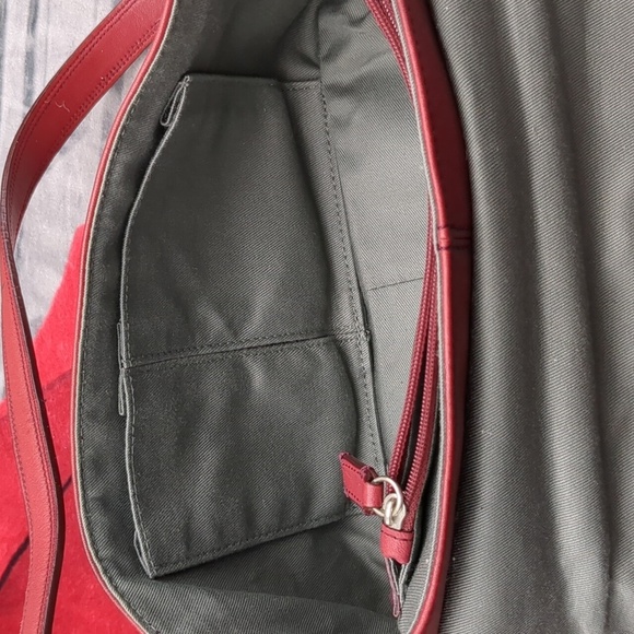 Calvin Klein red leather bag - Picture 16 of 16
